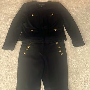 White House Black Market Suit Women’s Size 8 Jacket/ Size 6 Pants Worn Once!!